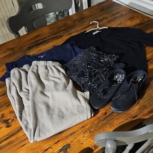 Cyrus Black Cardi, Sz 6 Basic Lace Up Flats, sage jogger, Sparkle Scarf & Navy T